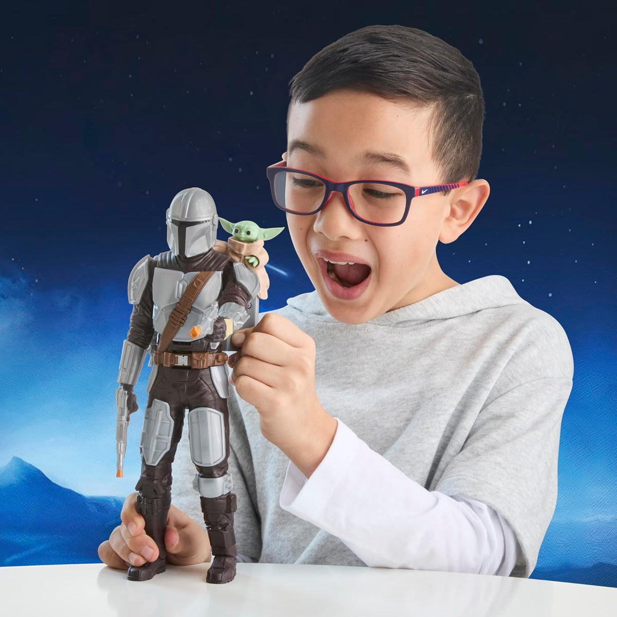 Star Wars The Mandalorian & Grogu Bounty Blaster — view 4