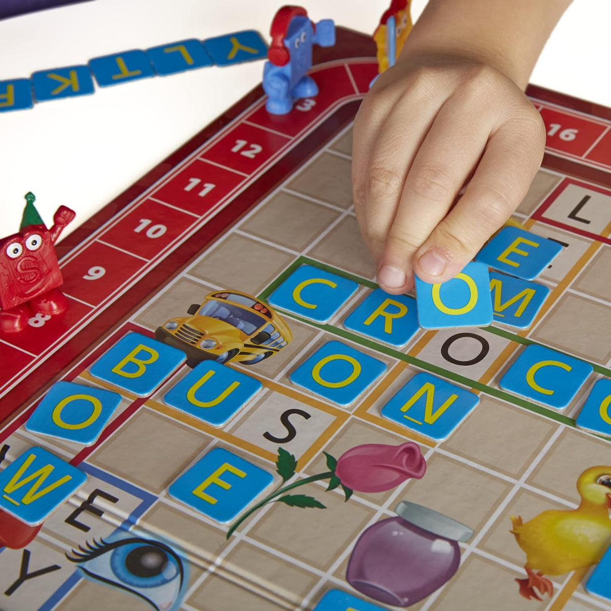 Scrabble Junior - view 04 | Savvy Hobbyist